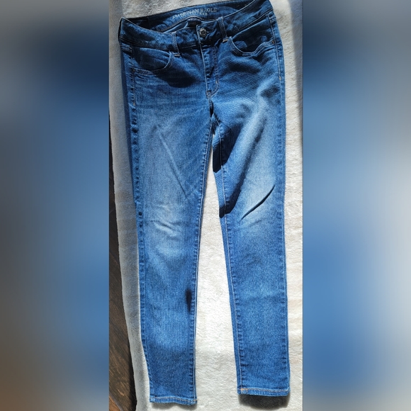 3/$35 American Eagle Super Stretch Jeggings Washed - Picture 5 of 7